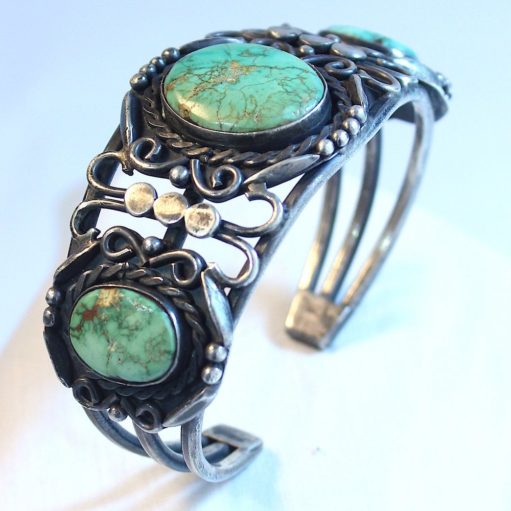 Flexible Turquoise Cuff